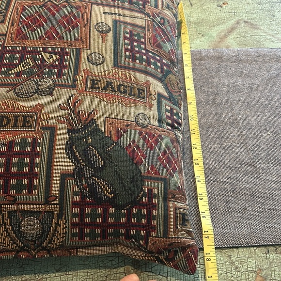 Handmade Golf Tapestry Throw pillow  19” x 19” - Picture 5 of 5